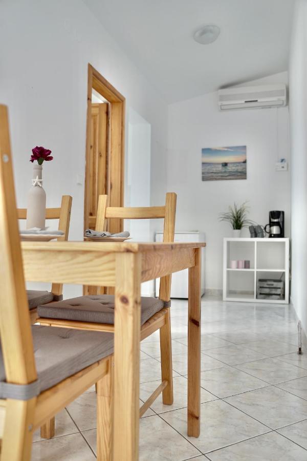 Apartments Bacak Stanici Bagian luar foto