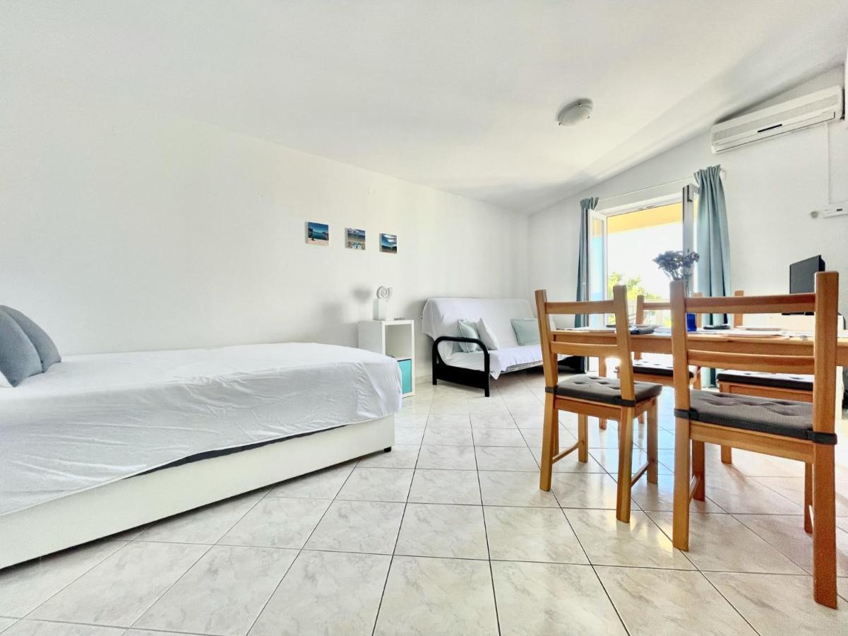 Apartments Bacak Stanici Bagian luar foto